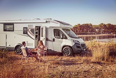 Dakluik plaatsen in camper of caravan