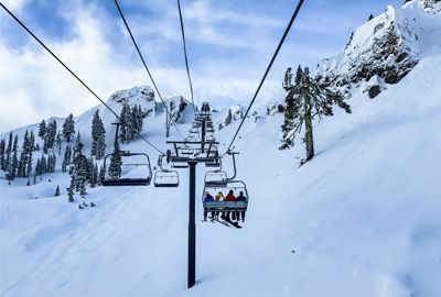 Welke wintersportuitrusting is geschikt voor beginners?